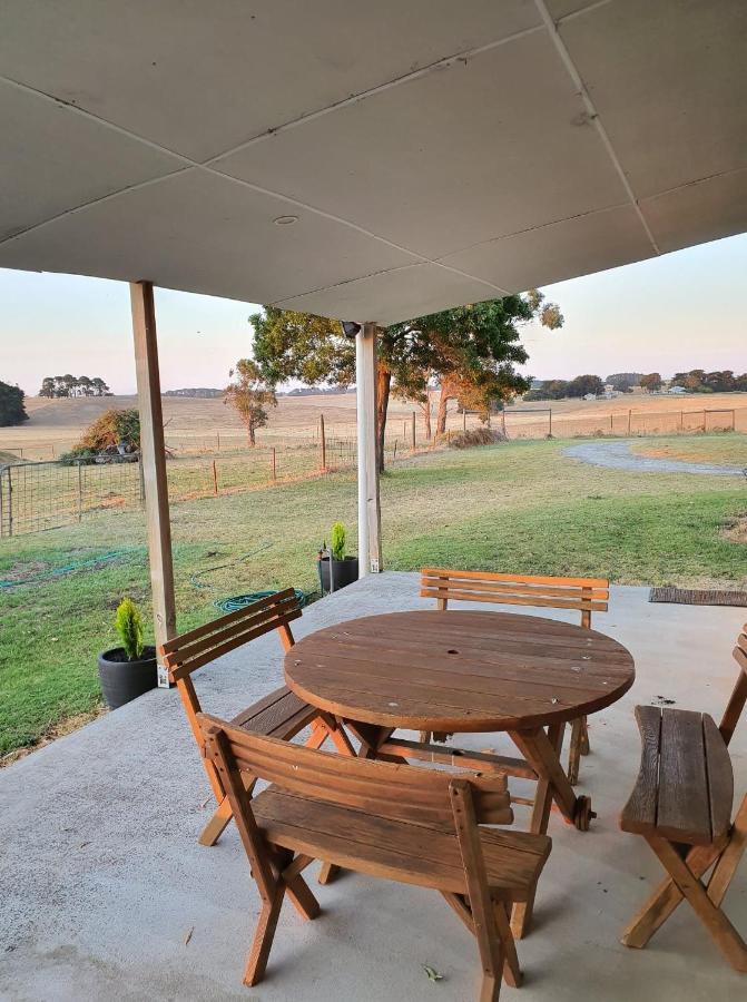 Pleasant Hill Bnb Mount Gambier Exterior photo
